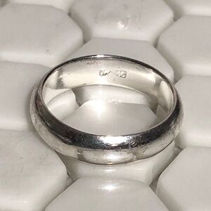Sterling Silver Unisex Band Ring Size 7 weight 3.82g